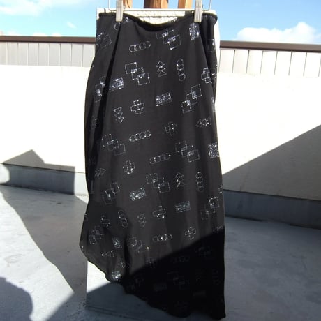 ラメ　asymmetry skirt