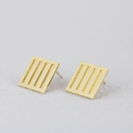 《Stripes》  K18 スクエアピアス// K18  Square Pierce