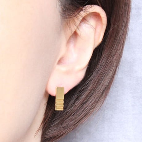 《Stripes》  K18/K10 レクタングルピアス// K18/K10 Rectangle Pierce