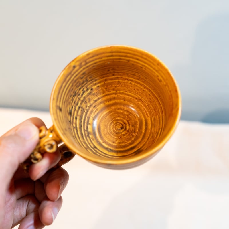 持ち手付き陶器壺 手のひらサイズ 田川亞希□蛸壺マグA | うつわと雑貨のお店 minamo