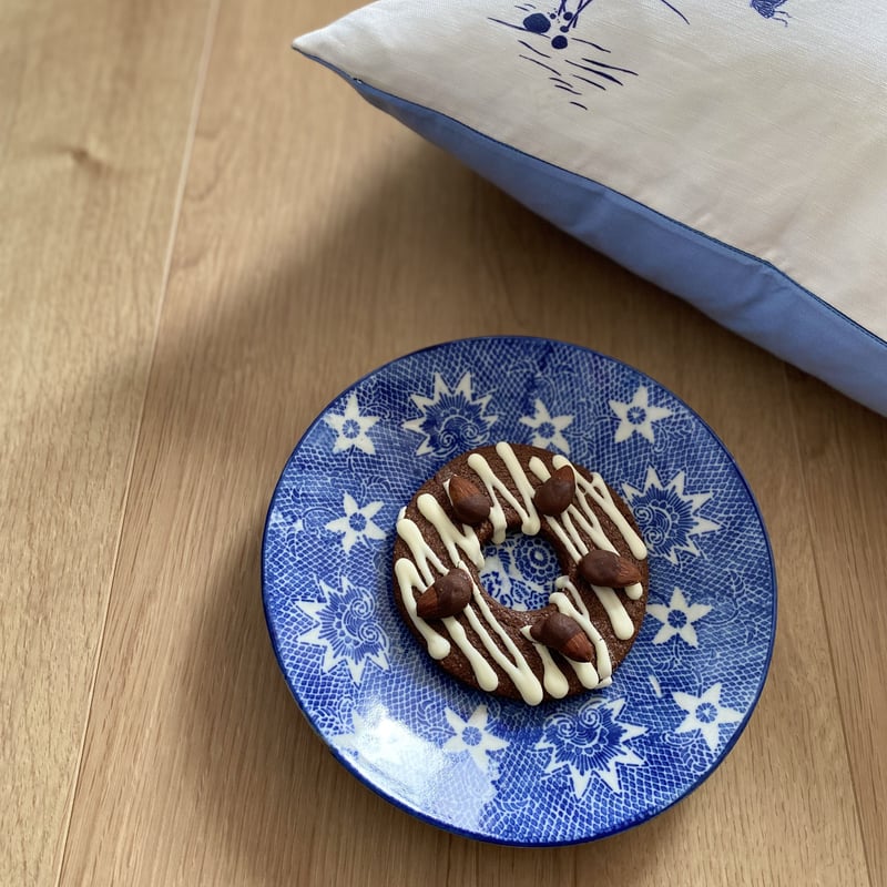 シンガポールのクッションカバー プラナカンブリス（ブルー