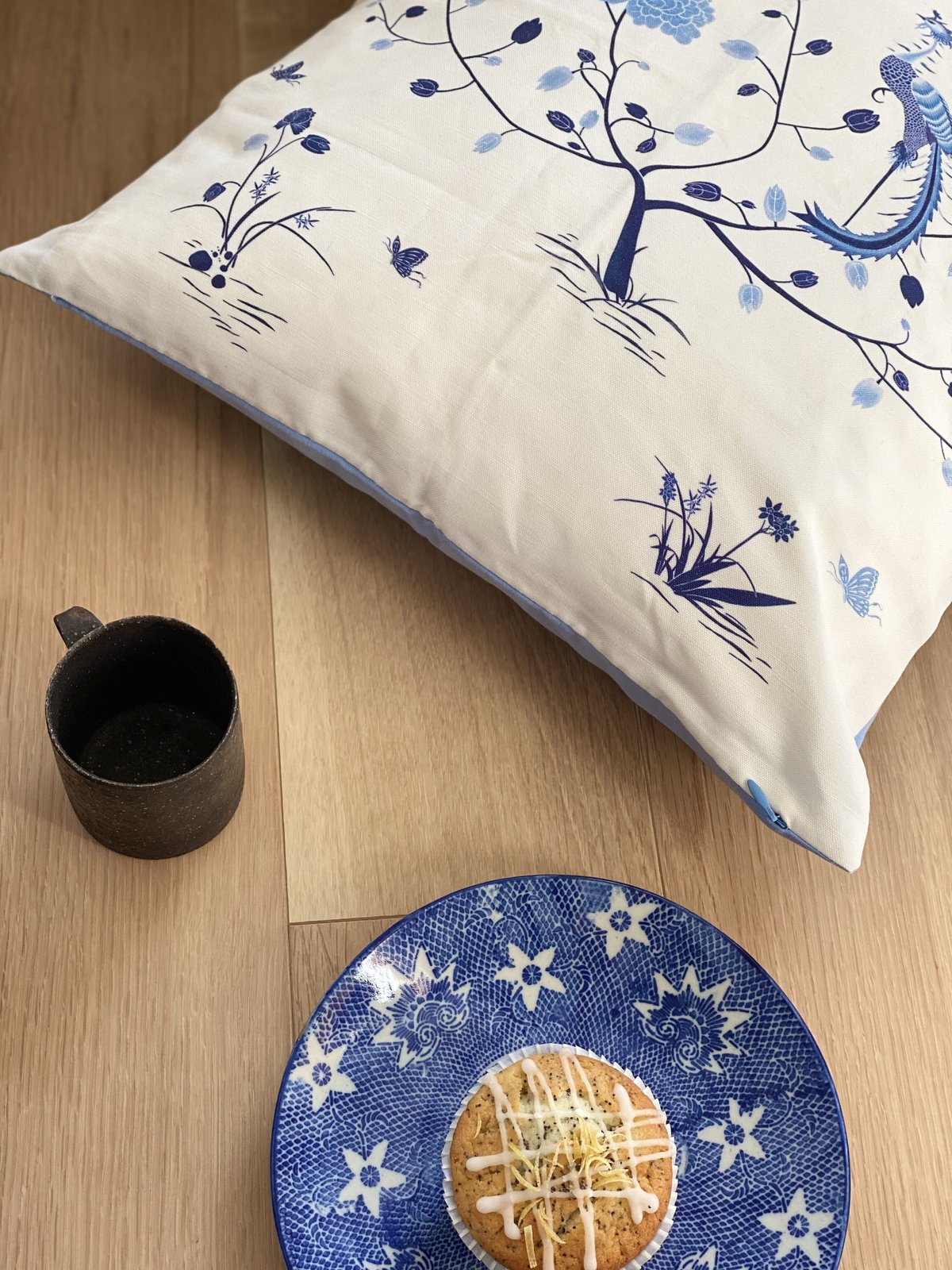 シンガポール　クッションカバー　レア シンガポールのクッションカバー プラナカンブリス（ブルー