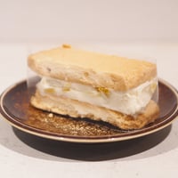 米粉のクッキーサンド【きんかんマスカルポーネ】
