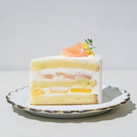 白桃&宮﨑マンゴーのショートケーキ