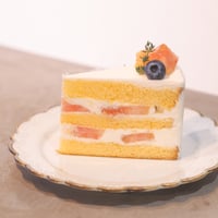 白桃のショートケーキ