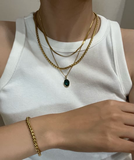 SWAROVSKI STONE NECKLACE