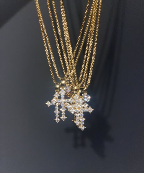 STONE CROSS NECKLACE（GOLD）