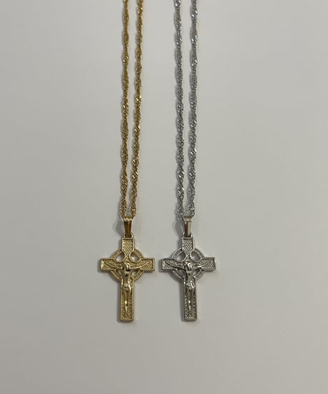 CROSS NECKLACE （GOLD）