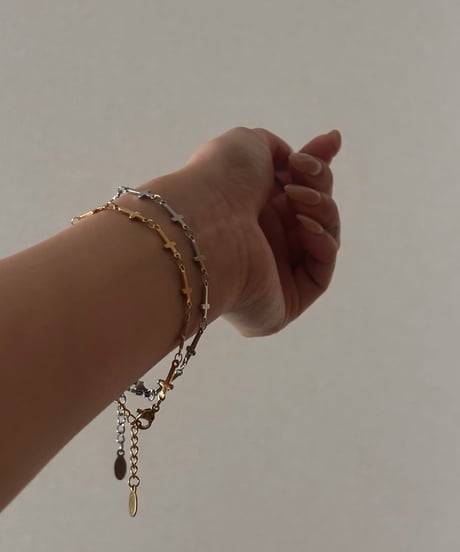 THE CROSS BRACELET (GOLD)