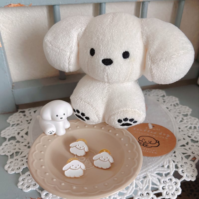 花麦うさぎのピンバッジ * てらおかなつみ | 花麦文庫