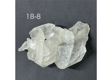 水晶クラスター　ブラジル 産　370.5g　5cm×13.5cm×8cm　18-8