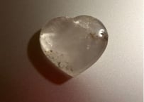 ハート型クリスタル水晶　マダガスカル産 A