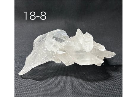 水晶クラスター　ブラジル 産　370.5g　5cm×13.5cm×8cm　18-8