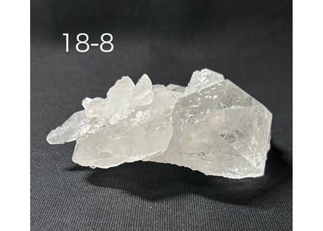 水晶クラスター　ブラジル 産　370.5g　5cm×13.5cm×8cm　18-8