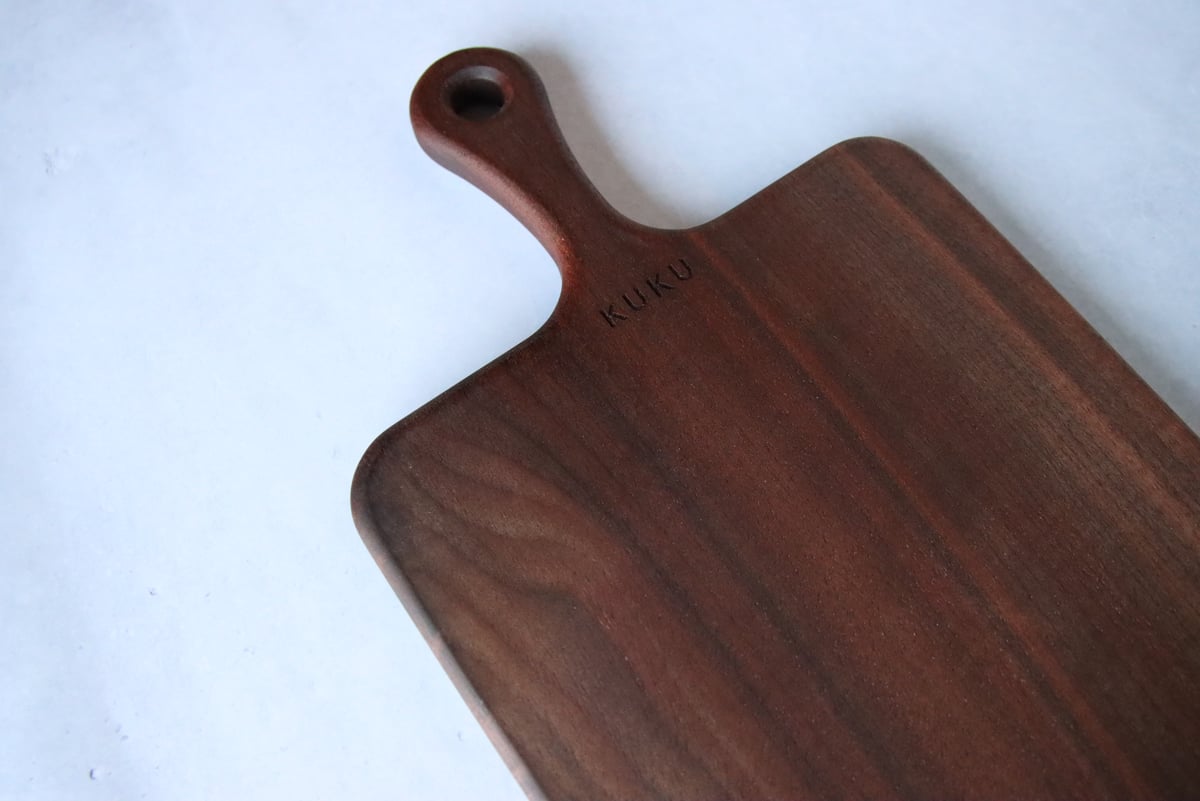 無垢】カッティングボード~ウォールナット~ | KUKU | 無垢木の木工雑貨