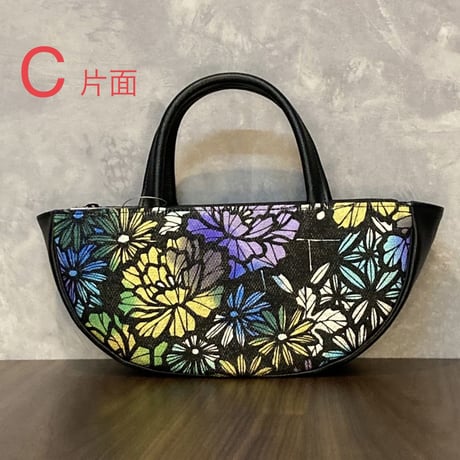 バッグ　半円型