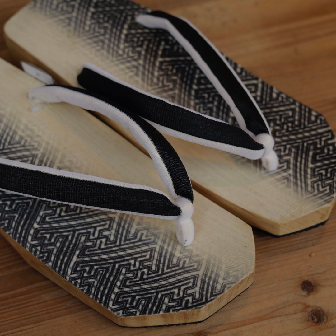 桐　三味型　下駄 61q6BqLpVYL._AC_SL1000_.jpg