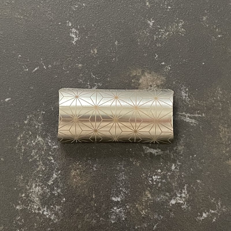 山中漆器×能作】 木製手彫り箸・箸置き結び ５膳セット 桐箱入り / 能作 おしゃれ 箸 カトラリー 箸置き 御祝い品 高岡銅器  ≪13時までのご注文即日発送(休業日を除く)≫ 金属 葉っぱの箸置き(6つ)