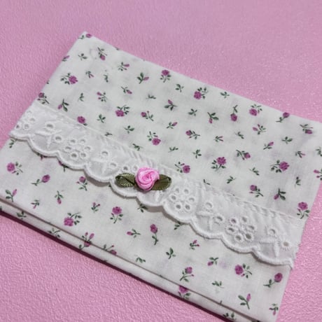 Tissue pouch