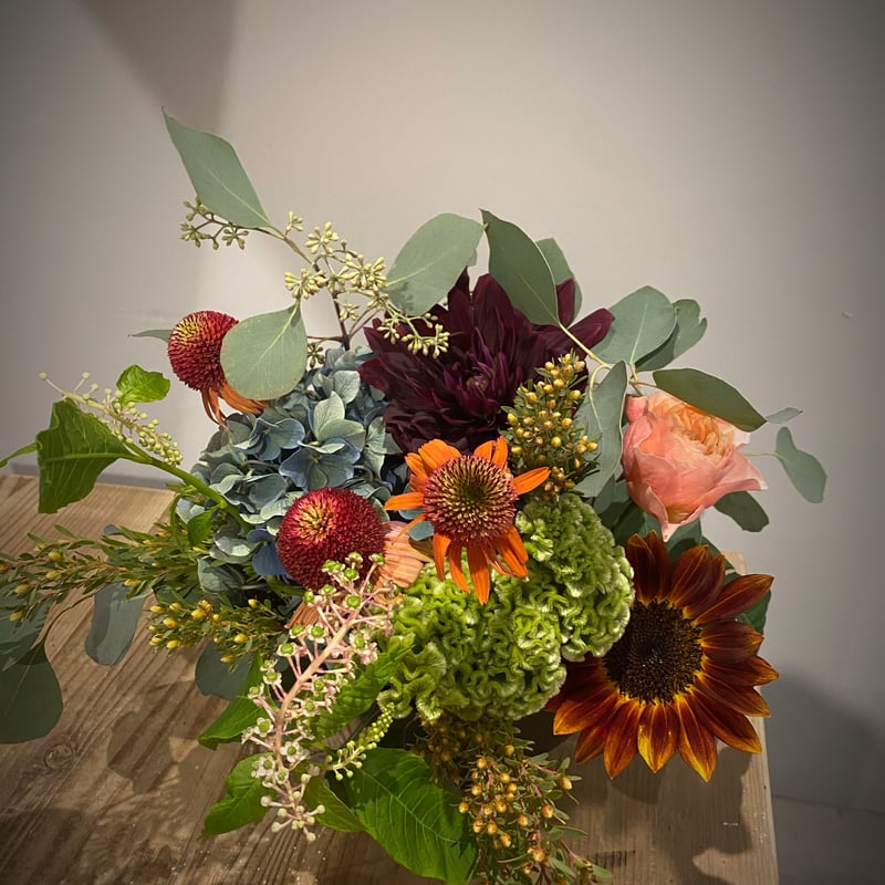 フラワーアレンジメントM アレンジメントM | megu floral design