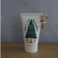 MULTI CREAM with charm 8