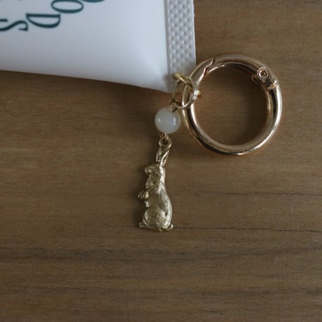 MULTI CREAM with charm 4