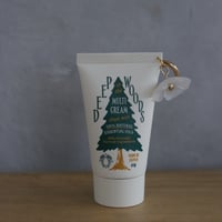 MULTI CREAM with charm 11