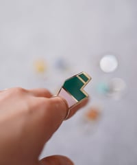 VOYAGE, a vertical and two faced enamel ring, VYG_003