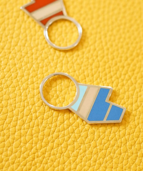 VOYAGE, a vertical and two faced enamel ring, VYG_002