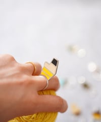 VOYAGE, a vertical and two faced enamel ring, VYG_020
