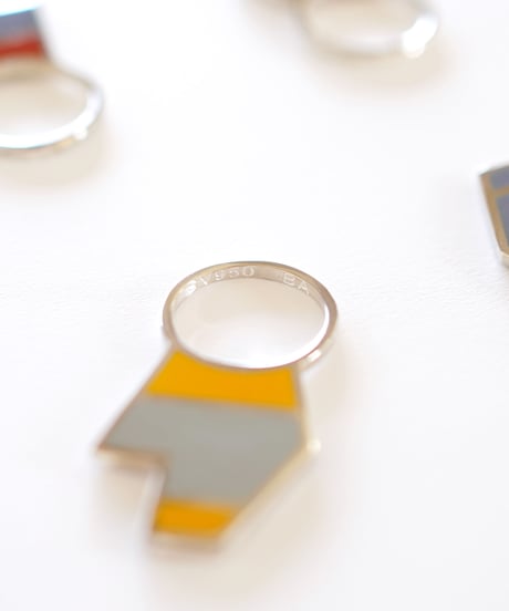 VOYAGE, a vertical and two faced enamel ring, VYG_017