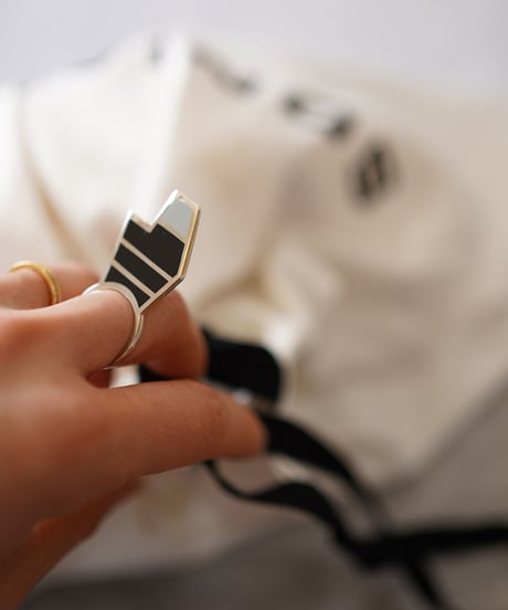 VOYAGE, a vertical and two faced enamel ring, VYG_011