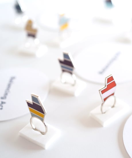 VOYAGE, a vertical and two faced enamel ring, VYG_010