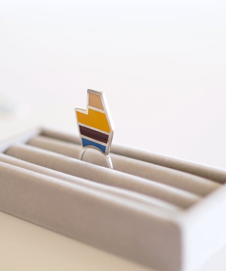 VOYAGE, a vertical and two faced enamel ring, VYG_005