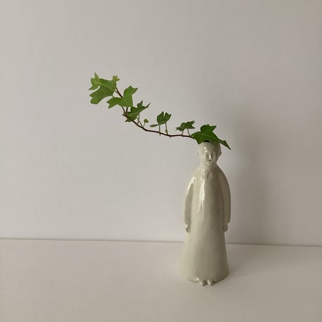 大島奈王　女の子の花入れ