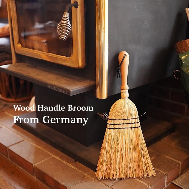 Wood Handle Broom - ドイツの木製ほうき | BREMENS - 旅と暮らし