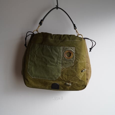 THE TRAVERSE SHIFT BAG