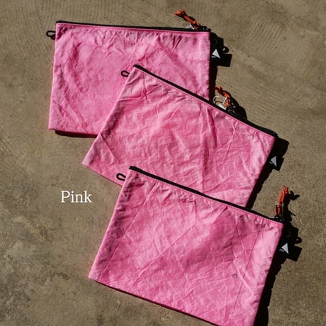 upcycled airbag sacoche pouch - エアバッグ生地のサコッシュポーチ
