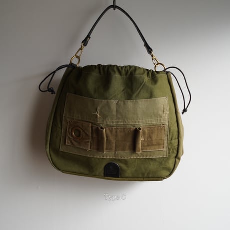 THE TRAVERSE SHIFT BAG