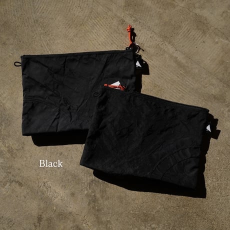upcycled airbag sacoche pouch - エアバッグ生地のサコッシュポーチ