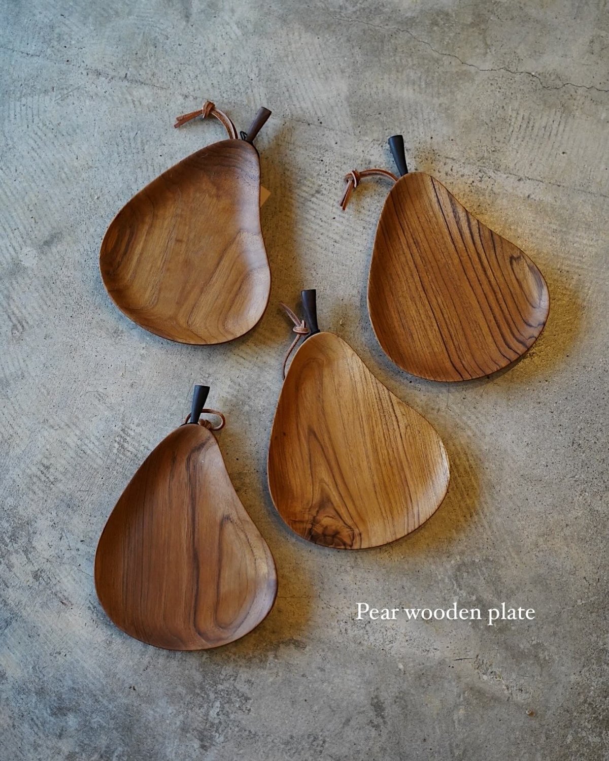 Pear wooden plate - 洋梨の木製小皿 | BREMENS - 旅と暮らしの雑貨店
