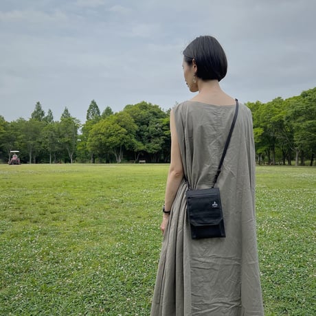 THE TRAVERSE - 旅人のためのスマホポーチ