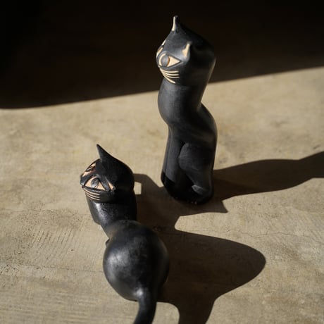Wooden Black Cat - 南アフリカのマットな木製の黒猫人形