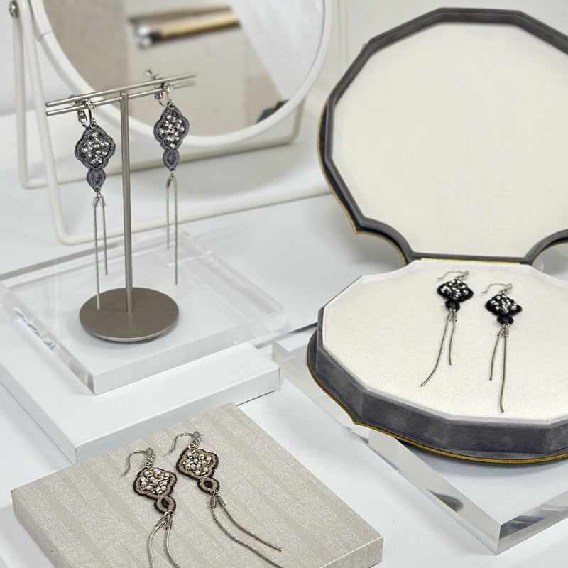 受注】tile pierce/Earring | Kana Kawasaki