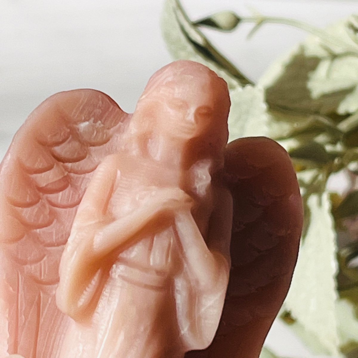 ピンクオパール 天使 女の子 天然石 ピンクオパール 厳かな天使 | Crystal shop Mayria