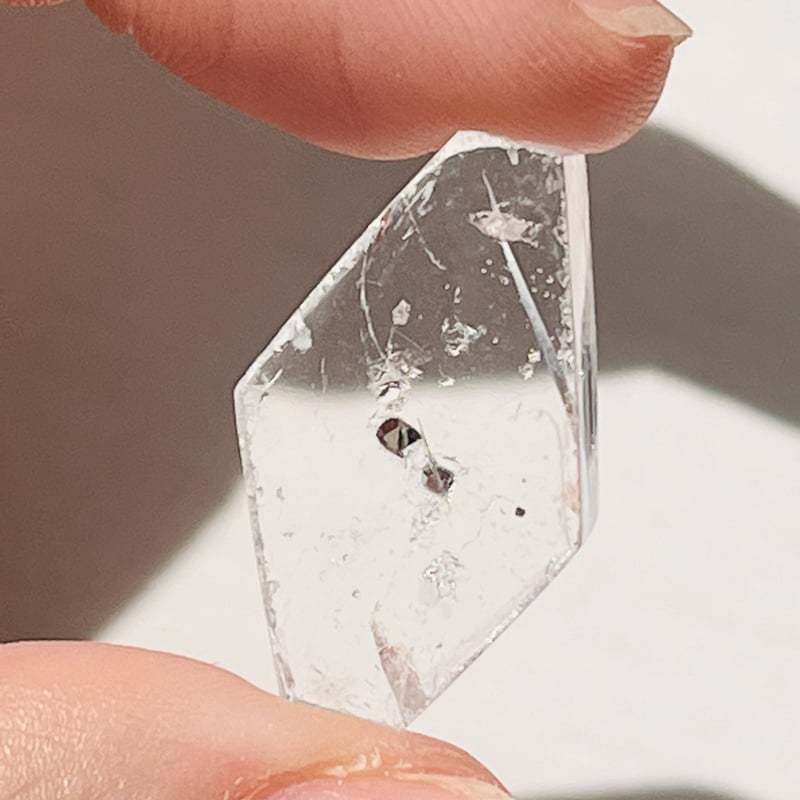 ピンクの虹入り💓パイライトインクォーツ | Crystal shop Mayria