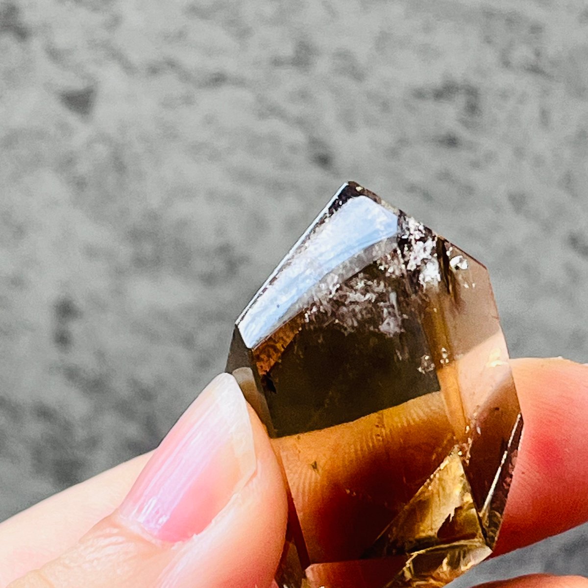 たっぷり虹　天然　非加熱　ナチュラルシトリン　原石カット　フリーフォーム 虹キラ🌈✨ 上品 ナチュラルシトリン フリーフォーム | Crystal shop