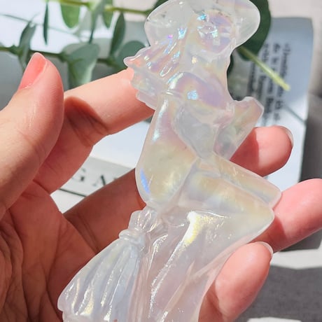 エンジェルオーラ　水晶　魔女