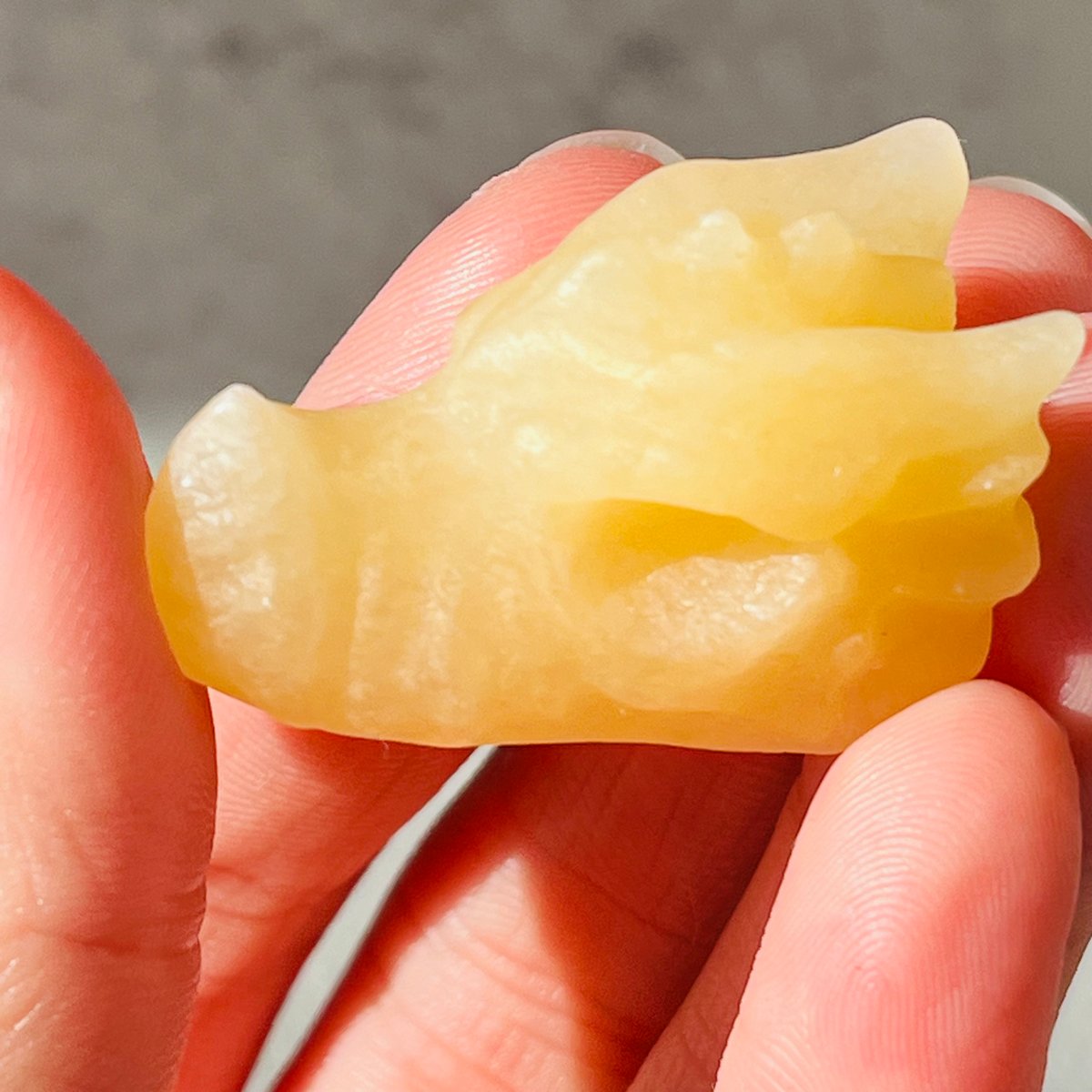 ミニ イエローカルサイト龍 | Crystal shop Mayria