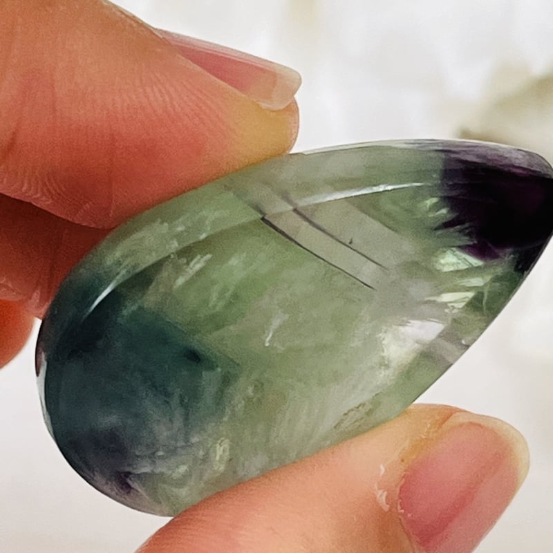 mNK7n20]エンジェルフェザーフローライト　18㍉極品位【式神封入】 mNK7n20]エンジェルフェザーフローライト 18㍉極品位【式神封入】